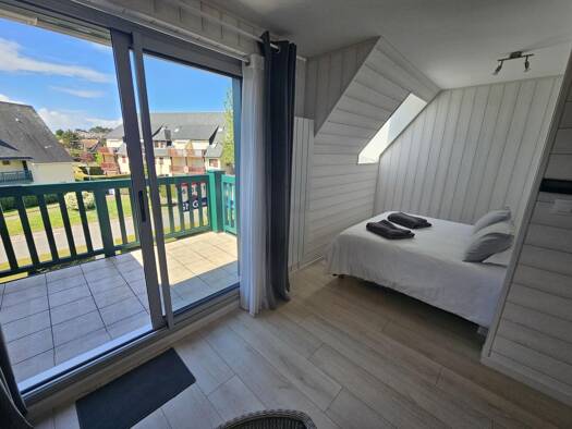 Appartement à louer 650 € 1 pièce 19,5 m² 2ème étage Tourgéville 14800