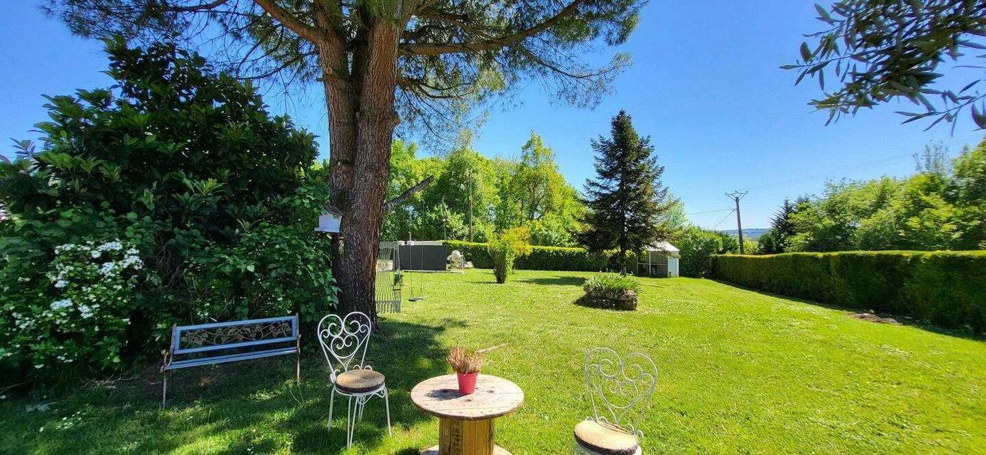 Maison à vendre, 208m², SAINT HILAIRE DE LUSIGNAN
