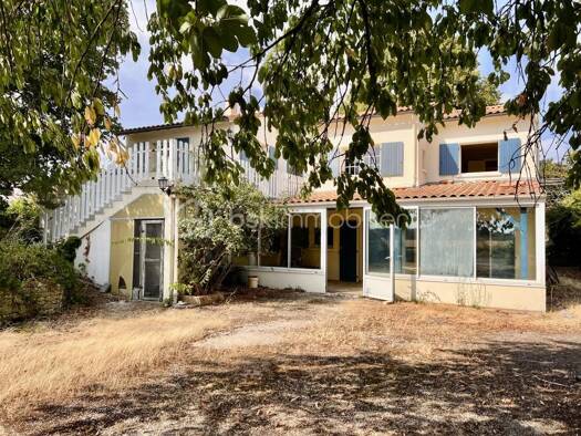 Maison à vendre 179 900 € 10 pièces 6 chambres 213 m² 1 500 m² de terrain Valence-en-Poitou 86700