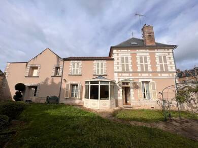 Maison à vendre 295 000 € 7 pièces 4 chambres 200 m² 300 m² de terrain Villeneuve sur Yonne 89500
