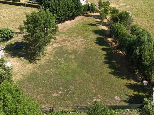Terrain constructible à vendre 49 000 € 1 850 m² de terrain Vaureilles 12220