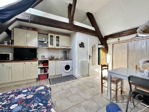 Appartement à vendre 79 900 € 1 pièce 26 m² Étage 2/2 Ouest Centre Sud Dammartin-en-Goële 77230