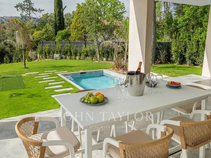 Maison à vendre, 220m², VALBONNE