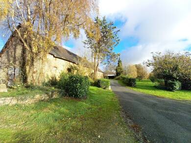 Maison à vendre 159 800 € 4 pièces 2 chambres 100 m² 24 703 m² de terrain Juvigne 53380