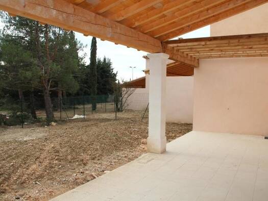 Maison à louer 1 172 € 4 pièces 3 chambres 98,1 m² Cabrieres d Avignon 84220