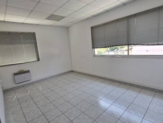 Espace bureau à louer 890 € 71 m² de bureaux Clermont l Herault 34800