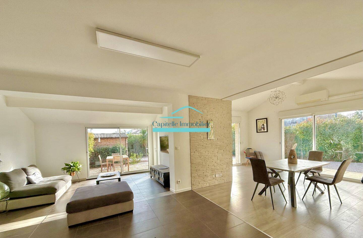 Maison à vendre, 100m², VIC LA GARDIOLE