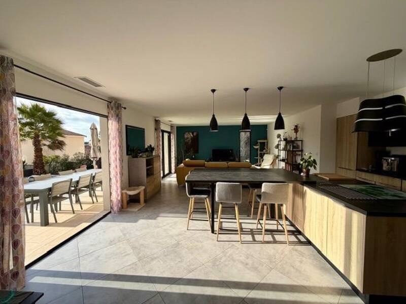 Maison à vendre, 137m², SAINT GENIES DES MOURGUES