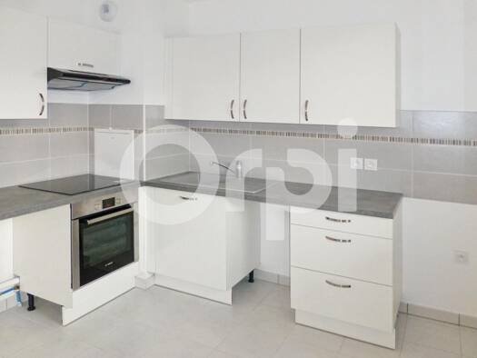Appartement à louer 981 € 3 pièces 2 chambres 58,8 m² Étage 2/3 Ouest Centre Sud Dammartin-en-Goële 77230