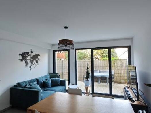 Appartement à louer 1 195 € 3 pièces 2 chambres 62,8 m² RDC Saint Maurice-Fetilly La Rochelle 17000