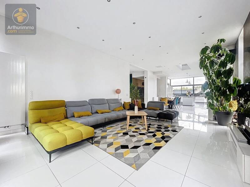 Maison à vendre, 190m², VARENNES JARCY