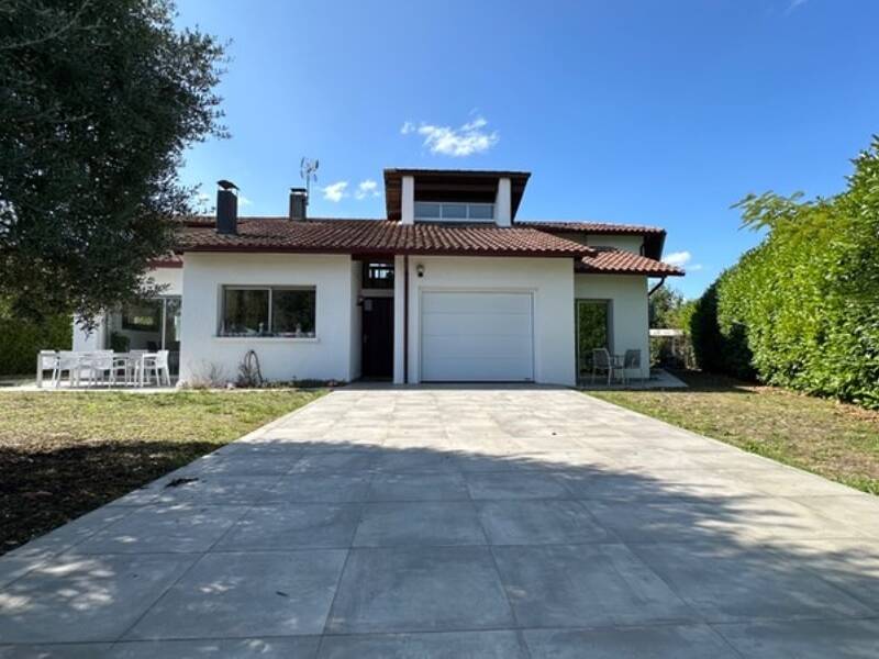 Maison à vendre, 205m², PESSAC