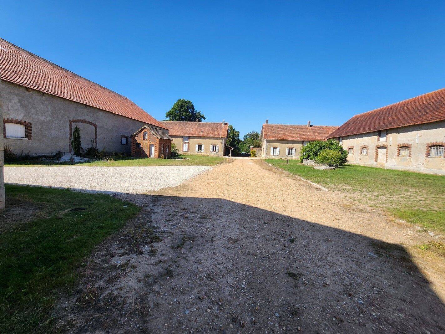 Maison à vendre, 180m², GY LES NONAINS