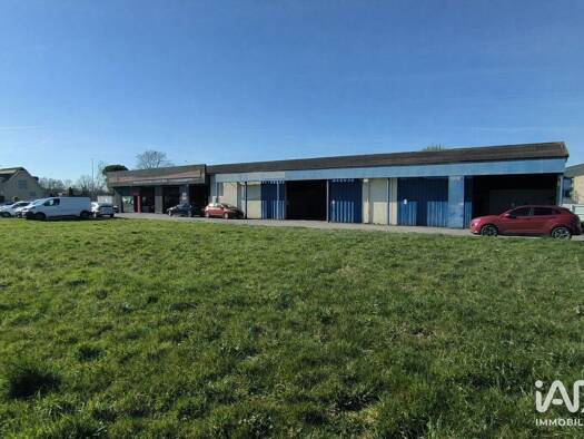 Local commercial à vendre 600 000 € 630 m² de surface de vente Peripherie Mourenx 64150