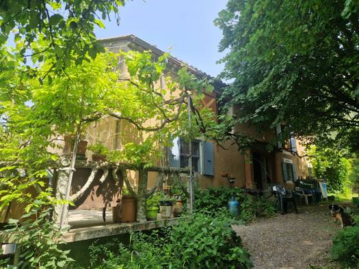 Ferme à vendre 396 000 € 3 pièces 2 chambres 63 m² 3 000 m² de terrain Nyons 26110