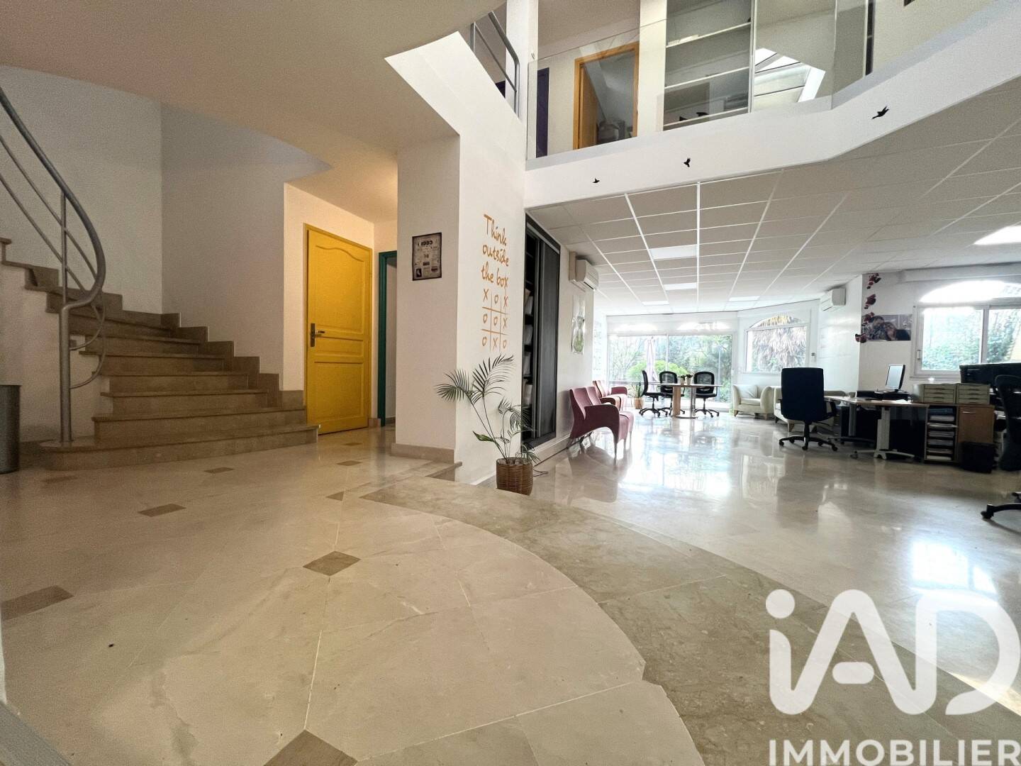 Maison à vendre, 498m², SAINT MAUR DES FOSSES