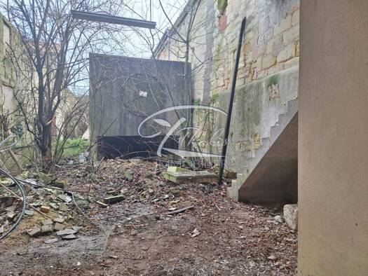 Immeuble à vendre 66 000 € 205 m² Saint-André-de-Cubzac 33240