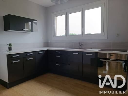 Appartement à louer 775 € 4 pièces 2 chambres 76,57 m² Étage 2/3 Crossardière Laval 53000