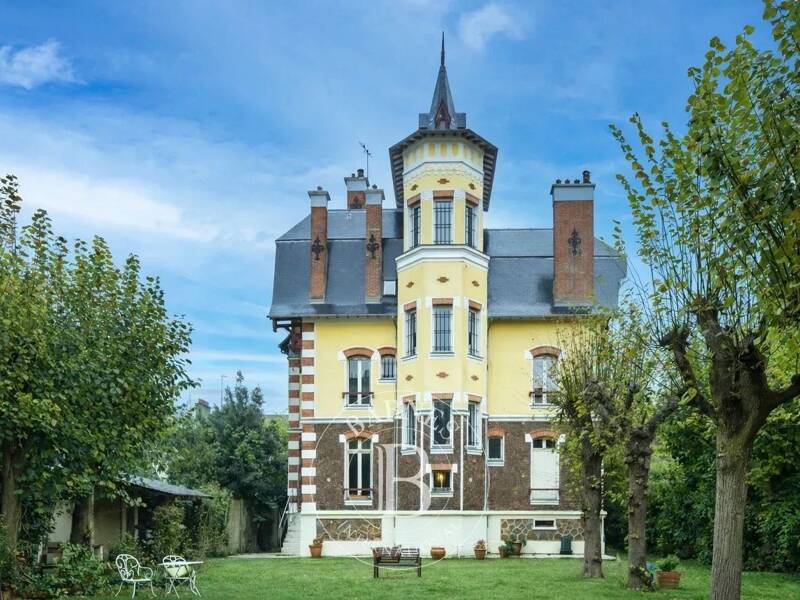 Maison à vendre, 350m², JOINVILLE LE PONT