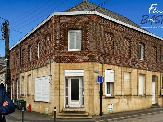 Immeuble à vendre 179 000 € 170 m² Hérin 59195