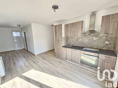 Maison de plain-pied à louer 900 € 4 pièces 3 chambres 90 m² Saint-Père-sur-Loire 45600