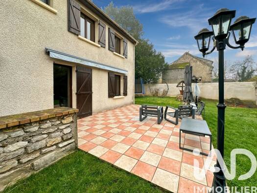 Maison à vendre 179 500 € 6 pièces 4 chambres 121,4 m² 550 m² de terrain Villeblevin 89340