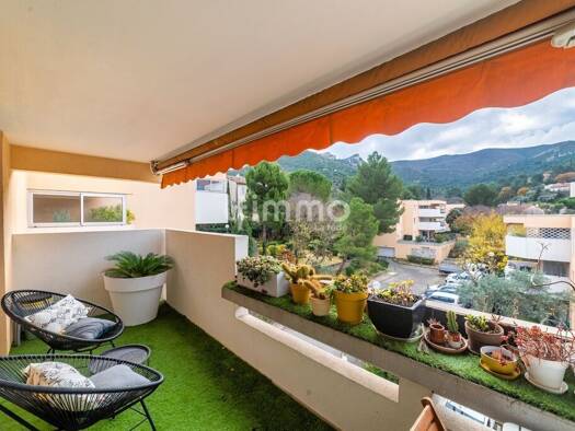 Appartement à vendre 299 000 € 4 pièces 3 chambres 81 m² Étage 3/3 Saint Marcel Marseille 11ème arrondissement 13011