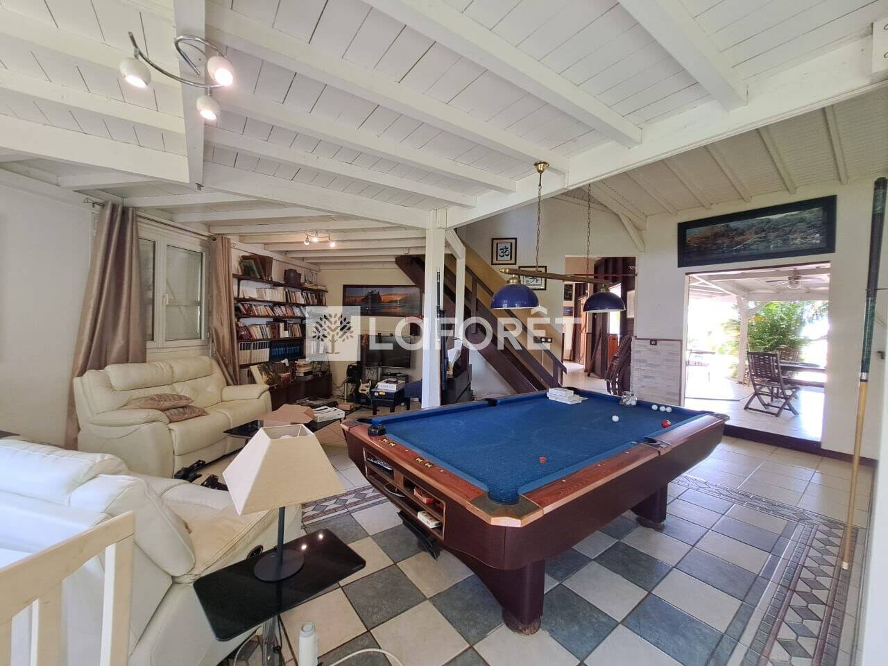 Maison à vendre, 193m², PETIT BOURG