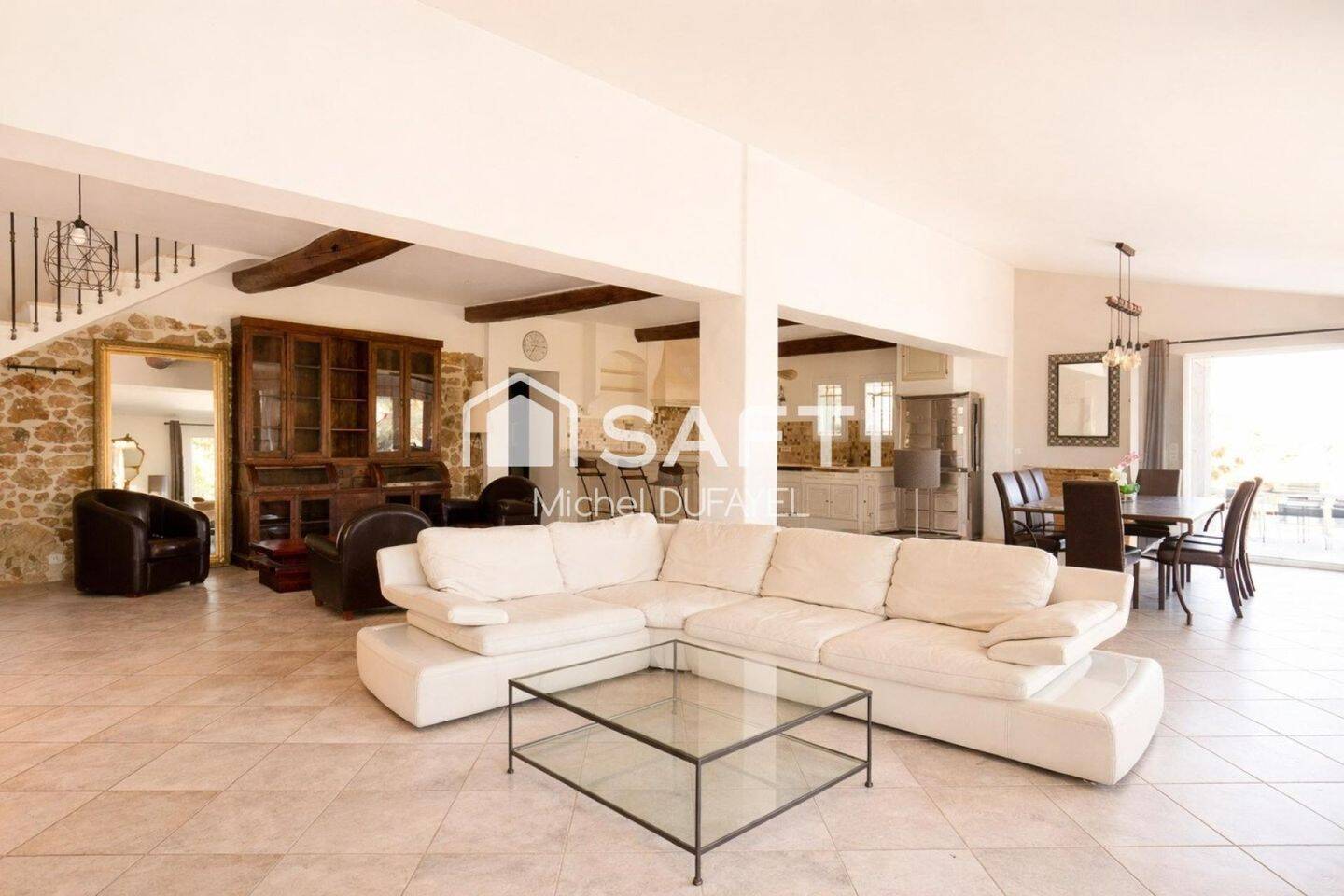 Maison à vendre, 205m², BAGNOLS EN FORET