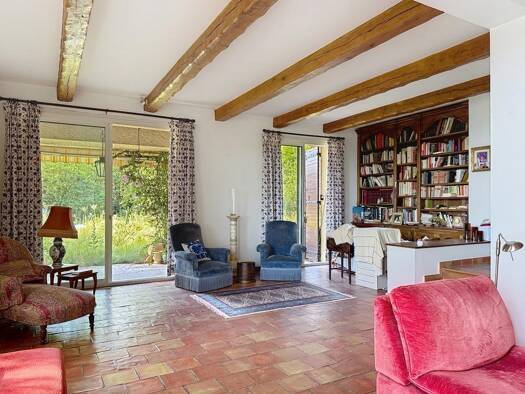 Villa à vendre 1 250 000 € 10 pièces 6 chambres 308 m² 2 768 m² de terrain Villeneuve-Lès-Avignon 30400