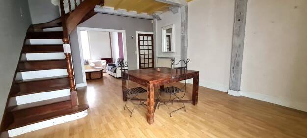 Maison de ville à vendre 182 800 € 5 pièces 4 chambres 155 m² 60 m² de terrain Centre Technique Municipal-Centre de Loisirs Jules Ferry Agen 47000