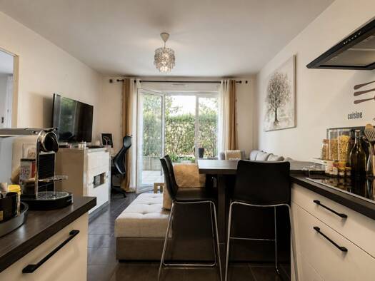 Appartement à vendre 164 000 € 2 pièces 1 chambre 38,42 m² RDC/3 Léon Blum-Winston Churchill Livry-Gargan 93190
