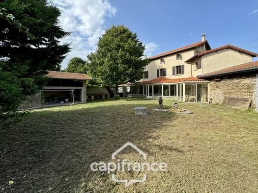 Maison à vendre 270 000 € 8 pièces 4 chambres 155 m² 2 910 m² de terrain Albon 26140