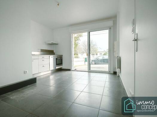 Appartement à vendre 162 500 € 2 pièces 1 chambre 51,21 m² RDC Centre Sautron 44880