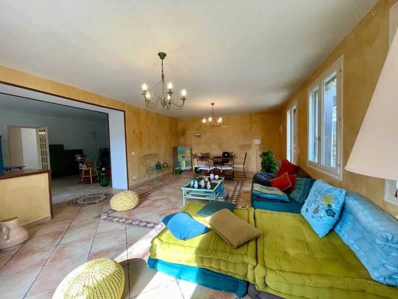 Maison à vendre, 192m², SAINT SATURNIN LES APT