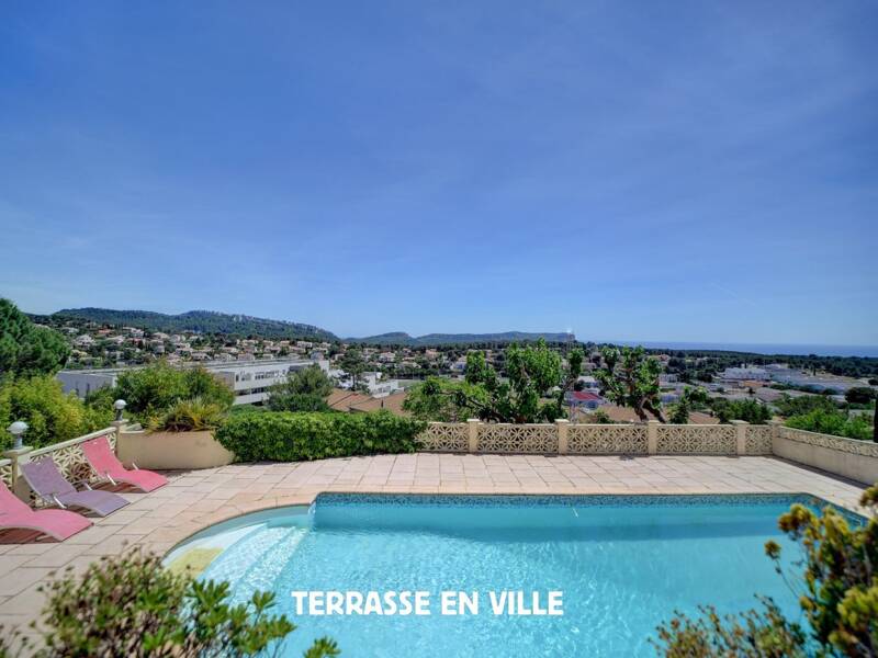Maison à vendre, 195m², CARNOUX EN PROVENCE