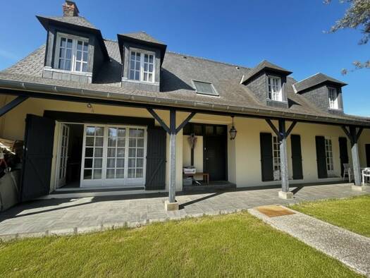 Maison à vendre 475 000 € 9 pièces 6 chambres 230 m² 733 m² de terrain Beaulieu-Sainterie-Crouzillière Joué-lès-Tours 37300