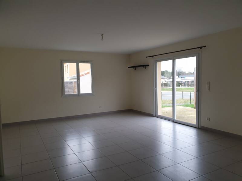 Maison à louer, 101m², VOUNEUIL SOUS BIARD