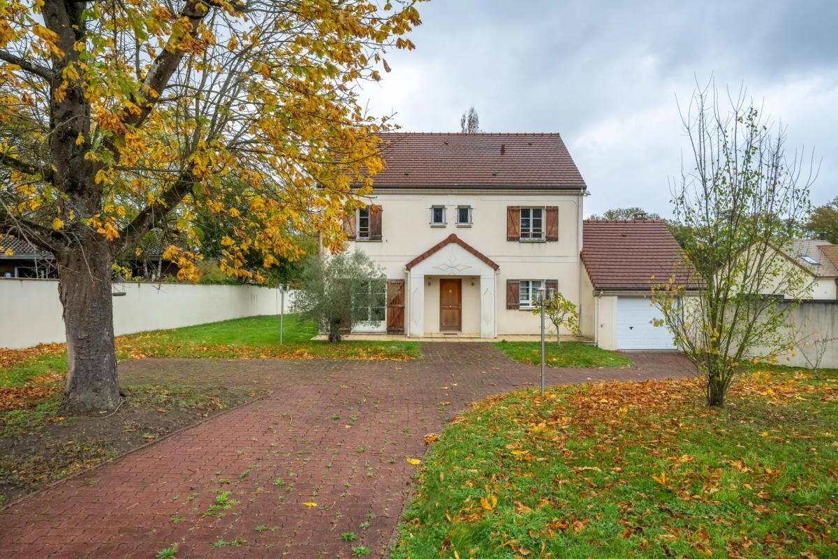 Maison à vendre, 143m², SAINT LEGER EN YVELINES
