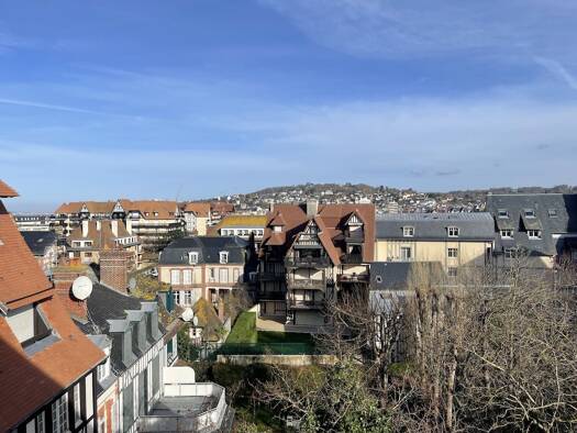 Duplex à vendre 997 500 € 4 pièces 3 chambres 127,13 m² Deauville 14800