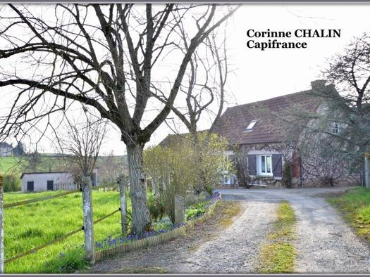 Maison à vendre 232 000 € 7 pièces 3 chambres 206 m² 36 060 m² de terrain Sorbier 03220