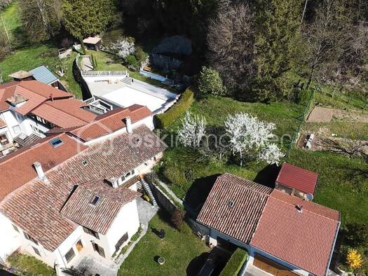 Maison à vendre 249 000 € 6 pièces 6 chambres 152 m² 792 m² de terrain Voiron 38500