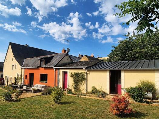 Maison à vendre 294 500 € 5 pièces 3 chambres 175 m² 1 292 m² de terrain Durtal 49430