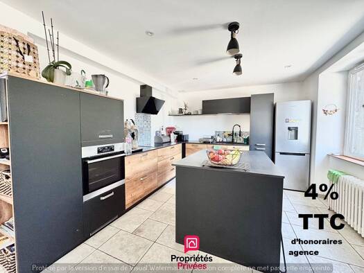 Maison à vendre 263 120 € 4 pièces 3 chambres 114 m² 2 600 m² de terrain Kernilis 29260