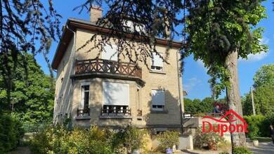Maison à vendre 299 000 € 8 pièces 6 chambres 256 m² 1 847 m² de terrain Brienne-le-Château 10500