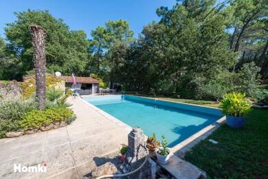 Villa à vendre 510 000 € 7 pièces 5 chambres 176 m² 2 765 m² de terrain Suze-la-Rousse 26790