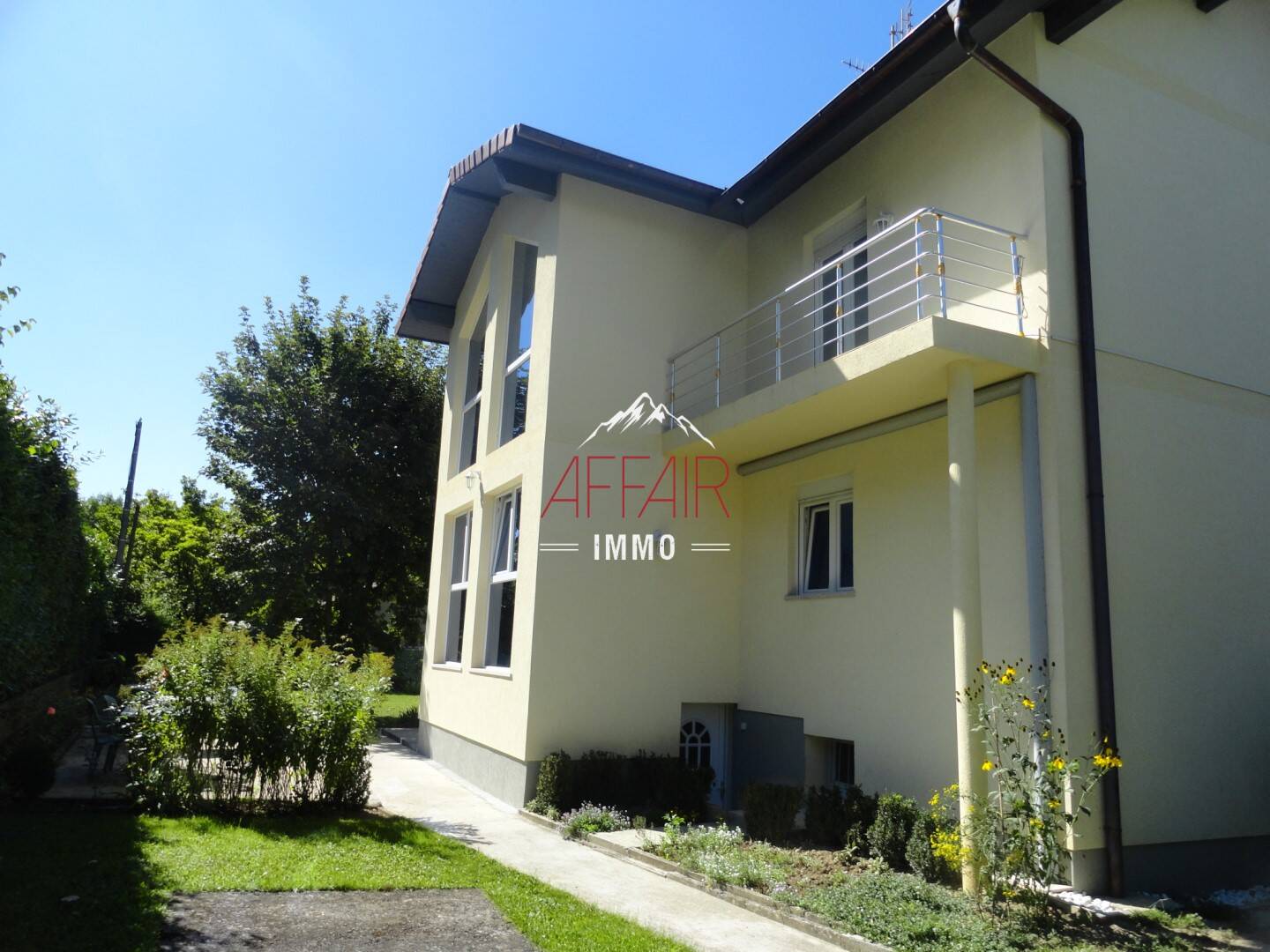Maison à vendre, 97m², ETREMBIERES