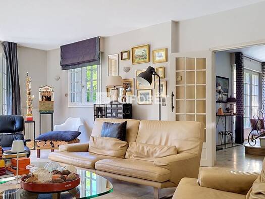 Maison à vendre 798 000 € 9 pièces 4 chambres 197 m² 1 069 m² de terrain Andilly 95580