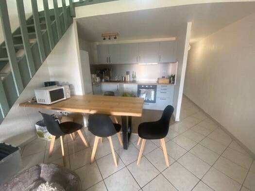 Duplex à louer 780 € 2 pièces 1 chambre 65 m² dès le 03/05/2026 Centre Ville Le Beausset 83330