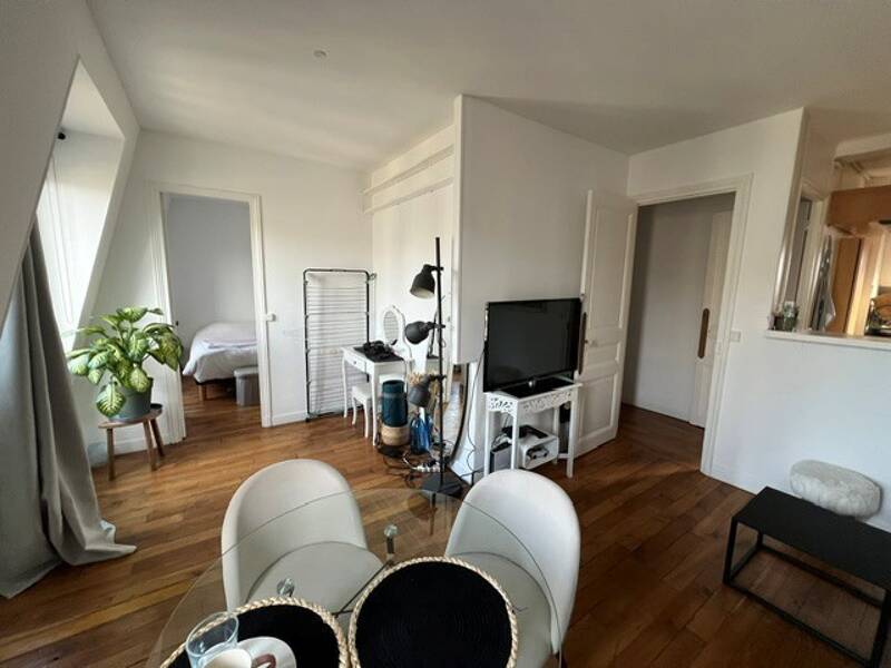 Maison à louer, 40m², PARIS 18E